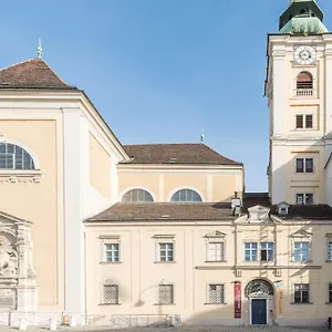 3* Konukevi Benediktushaus Im Schottenstift