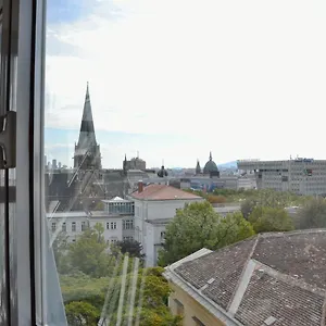 Hotel Apollo, Viena