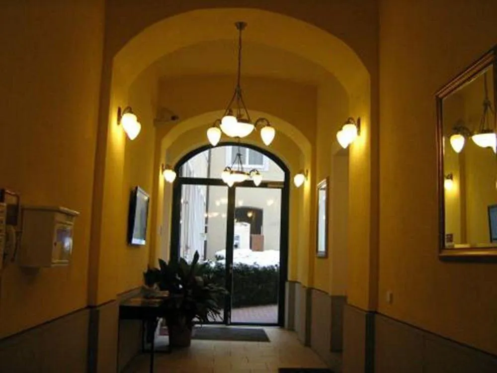 Aldano Apartments Vienna 3*,