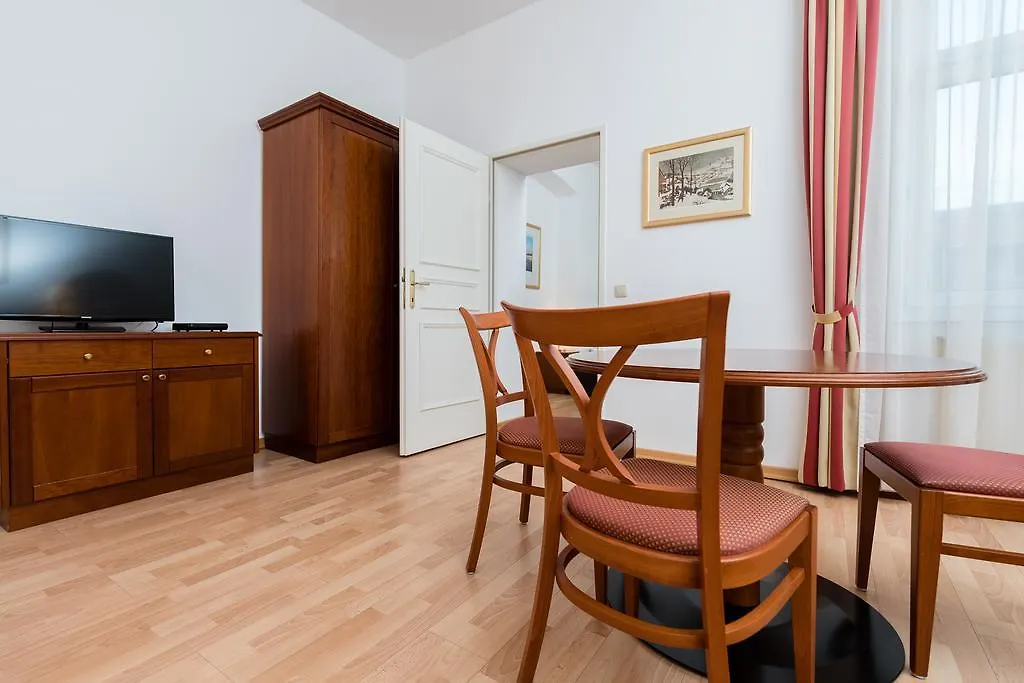 Aldano Apartments Vienna 3*,